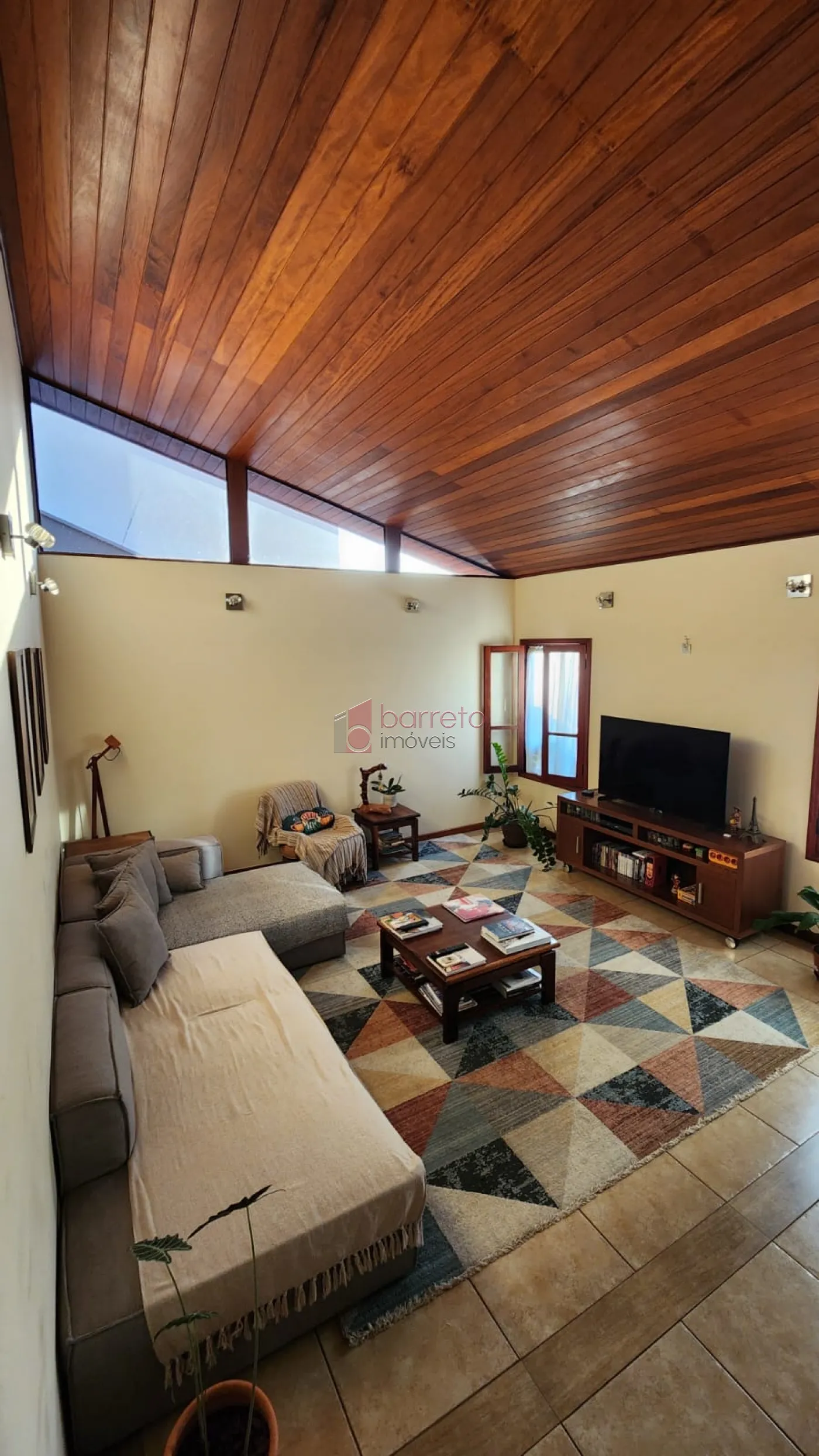 CASA COM 03 QUARTOS À VENDA – JARDIM PAULISTA – JUNDIAÍ/SP