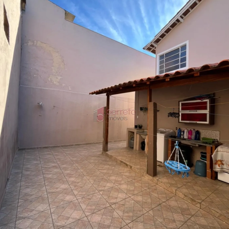 CASA À VENDA NO BAIRRO ELOY CHAVES EM JUNDIAÍ/SP