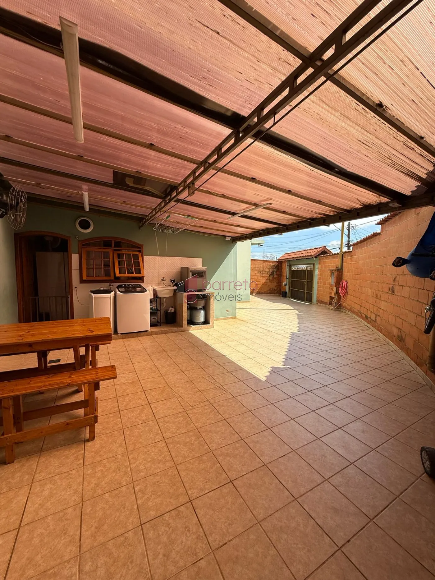 LINDA CASA À VENDA NO BAIRRO AGAPEAMA EM JUNDAÍ/SP