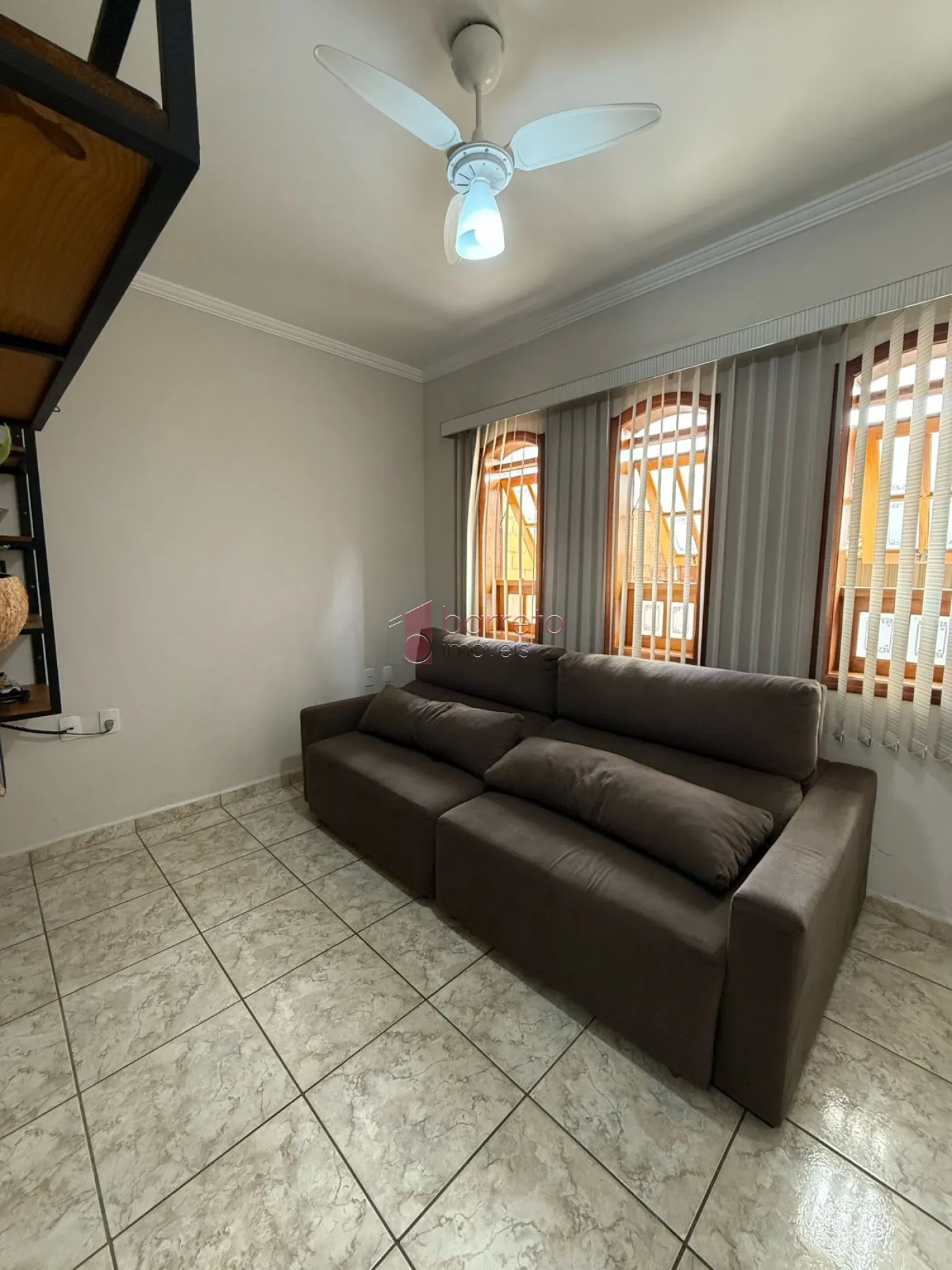 LINDA CASA À VENDA NO BAIRRO AGAPEAMA EM JUNDAÍ/SP