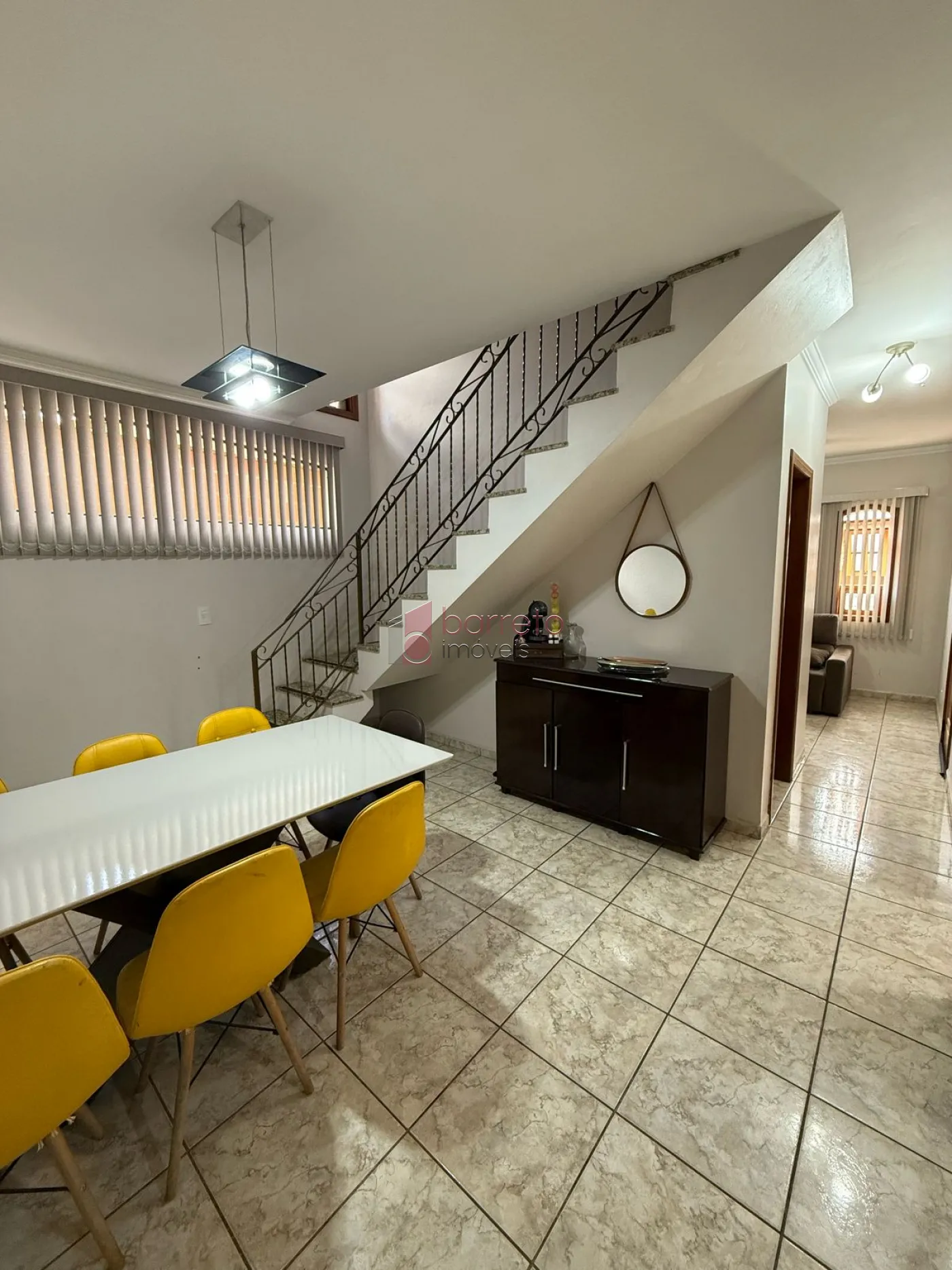 LINDA CASA À VENDA NO BAIRRO AGAPEAMA EM JUNDAÍ/SP