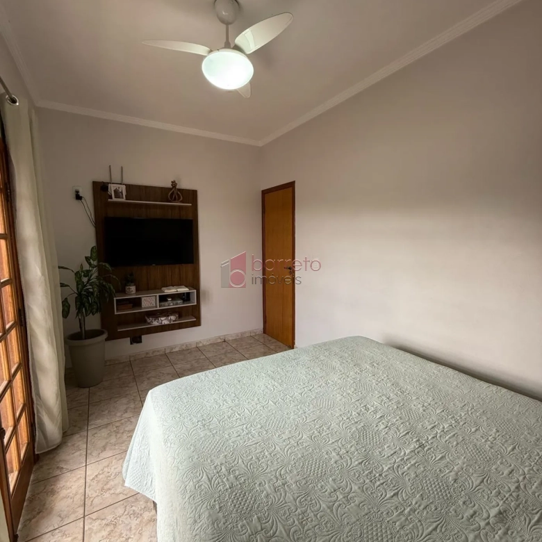 LINDA CASA À VENDA NO BAIRRO AGAPEAMA EM JUNDAÍ/SP