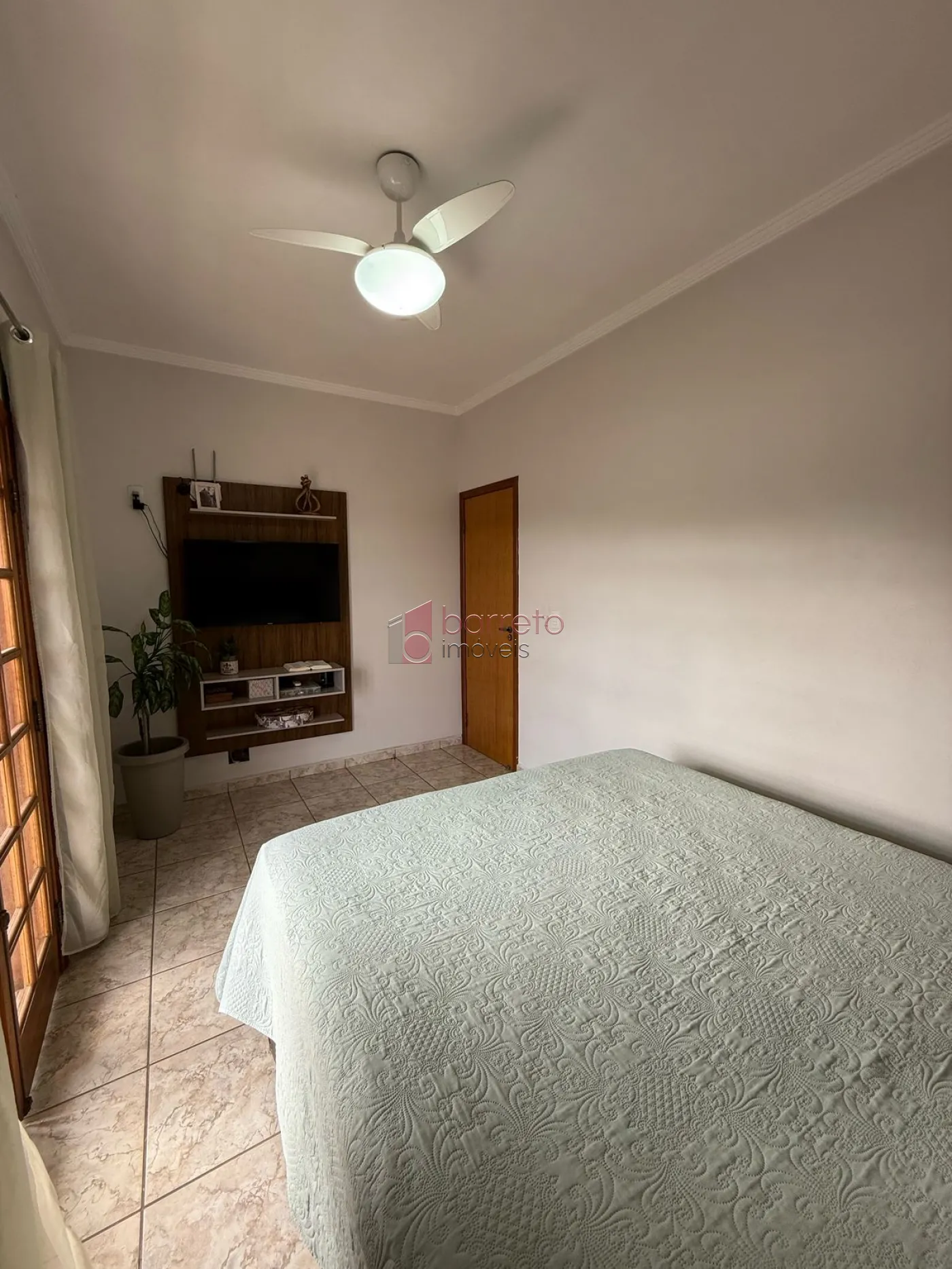 LINDA CASA À VENDA NO BAIRRO AGAPEAMA EM JUNDAÍ/SP