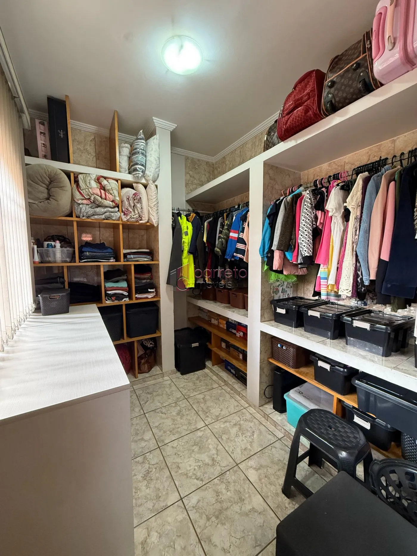 LINDA CASA À VENDA NO BAIRRO AGAPEAMA EM JUNDAÍ/SP