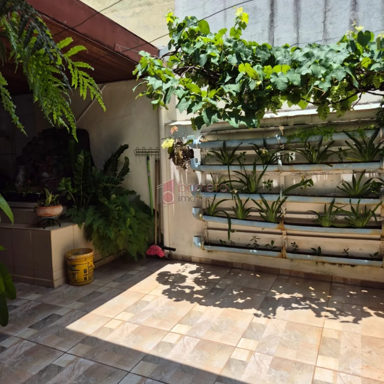 CASA COM EDÍCULA À VENDA NO JARDIM ITÁLIA/COLÔNIA – JUNDIAÍ/SP