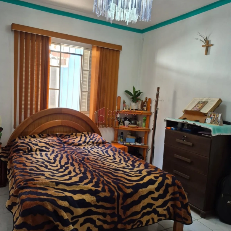 CASA COM EDÍCULA À VENDA NO JARDIM ITÁLIA/COLÔNIA – JUNDIAÍ/SP