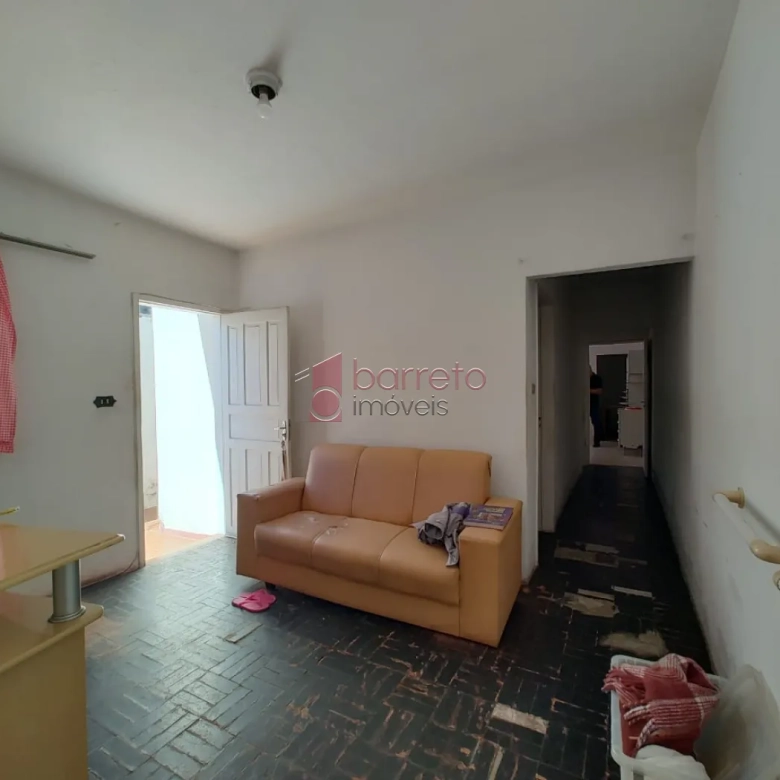 CASA TÉRREA À VENDA NO BAIRRO PARQUE DO COLÉGIO – JUNDIAÍ/SP