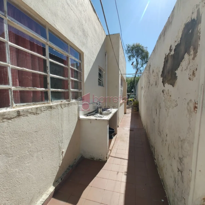 CASA TÉRREA À VENDA NO BAIRRO PARQUE DO COLÉGIO – JUNDIAÍ/SP
