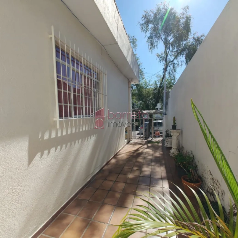 CASA TÉRREA À VENDA NO BAIRRO PARQUE DO COLÉGIO – JUNDIAÍ/SP