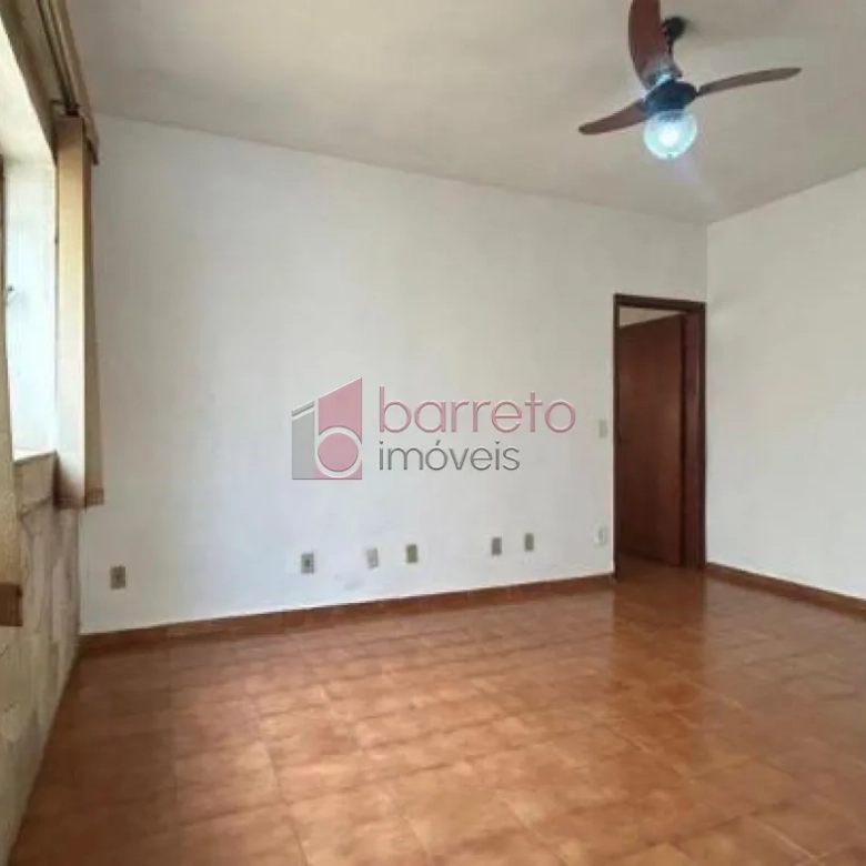 CASA COM 03 QUARTOS À VENDA NA VILA ARGOS – JUNDIAÍ/SP