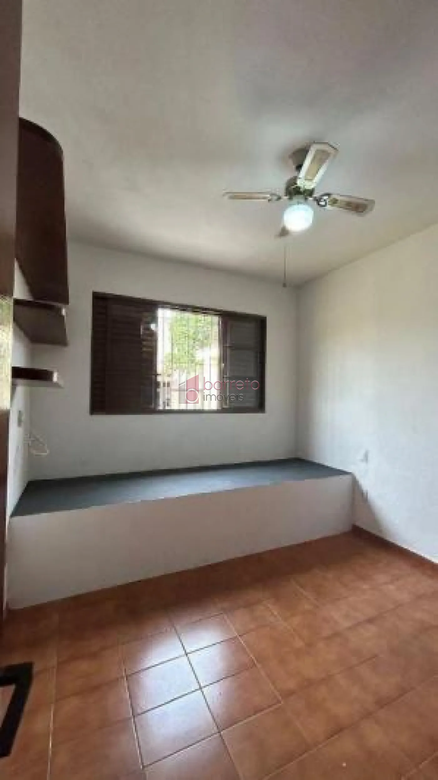 CASA COM 03 QUARTOS À VENDA NA VILA ARGOS – JUNDIAÍ/SP