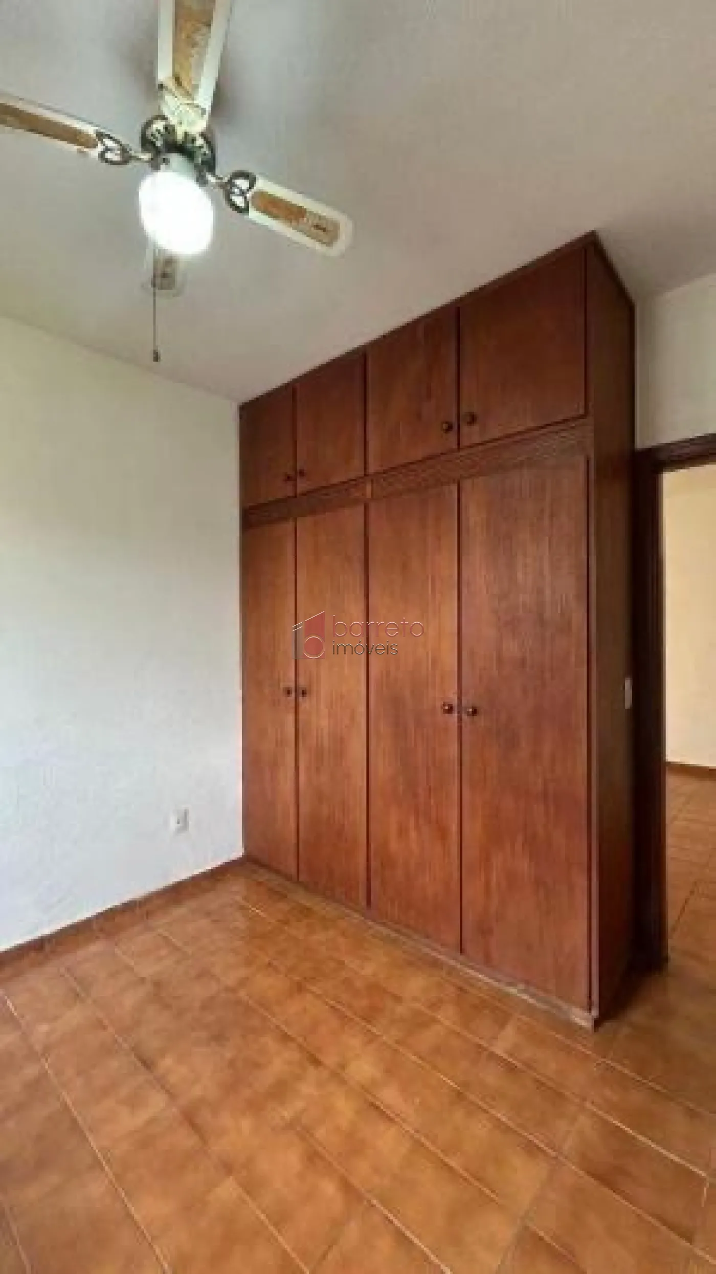 CASA COM 03 QUARTOS À VENDA NA VILA ARGOS – JUNDIAÍ/SP