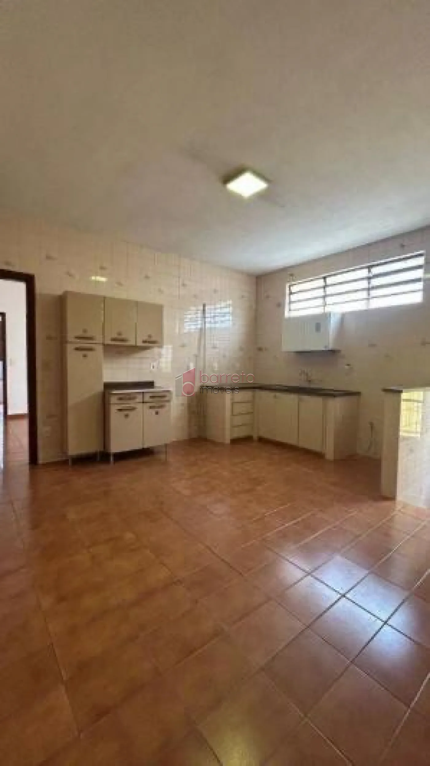 CASA COM 03 QUARTOS À VENDA NA VILA ARGOS – JUNDIAÍ/SP