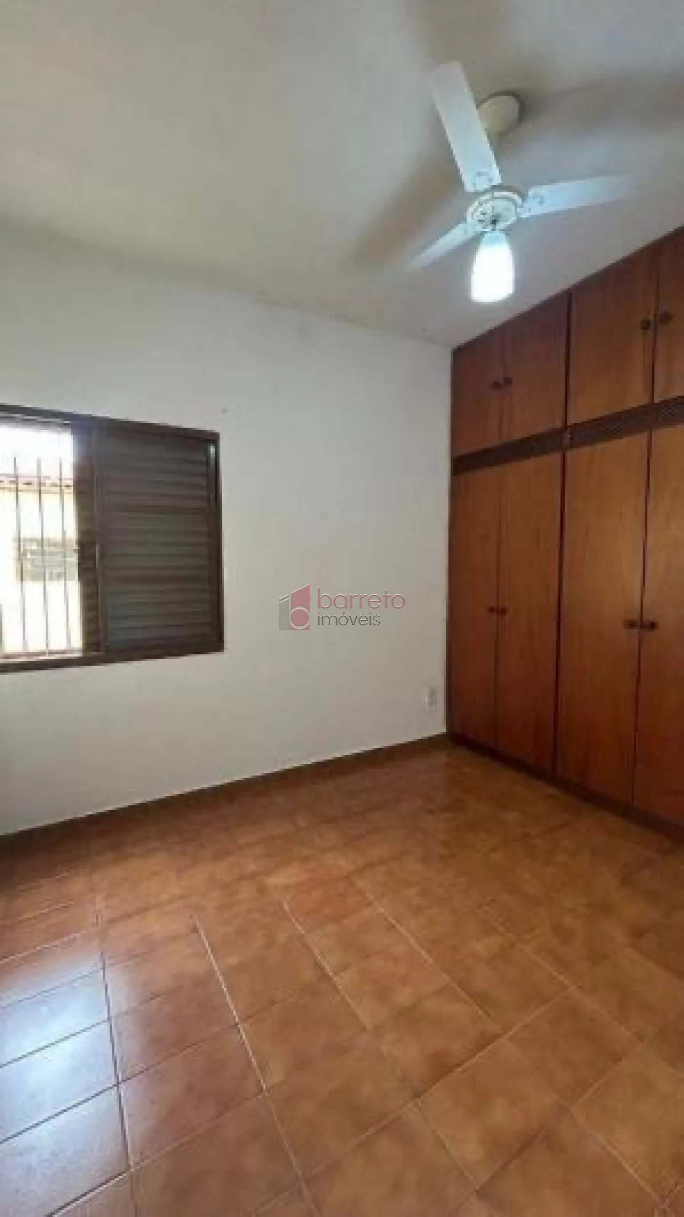 CASA COM 03 QUARTOS À VENDA NA VILA ARGOS – JUNDIAÍ/SP
