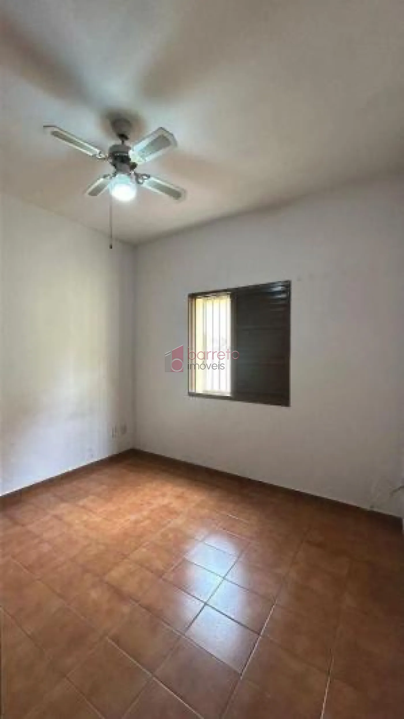 CASA COM 03 QUARTOS À VENDA NA VILA ARGOS – JUNDIAÍ/SP