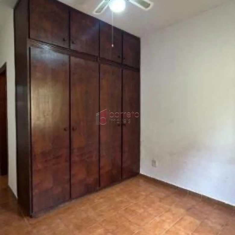 CASA COM 03 QUARTOS À VENDA NA VILA ARGOS – JUNDIAÍ/SP