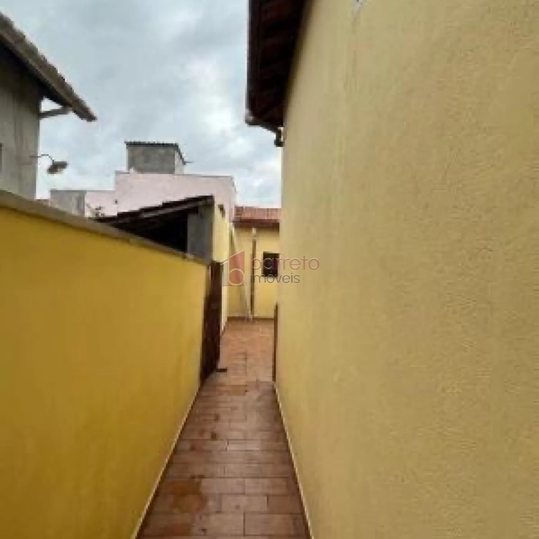 CASA COM 03 QUARTOS À VENDA NA VILA ARGOS – JUNDIAÍ/SP