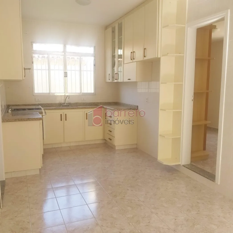 SOBRADO COM EDÍCULA PARA VENDA NO BAIRRO VILA SANTANA II – JUNDIAÍ/SP