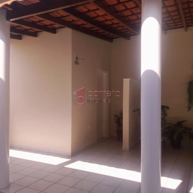 SOBRADO COM EDÍCULA PARA VENDA NO BAIRRO VILA SANTANA II – JUNDIAÍ/SP