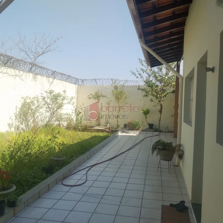 SOBRADO COM EDÍCULA PARA VENDA NO BAIRRO VILA SANTANA II – JUNDIAÍ/SP