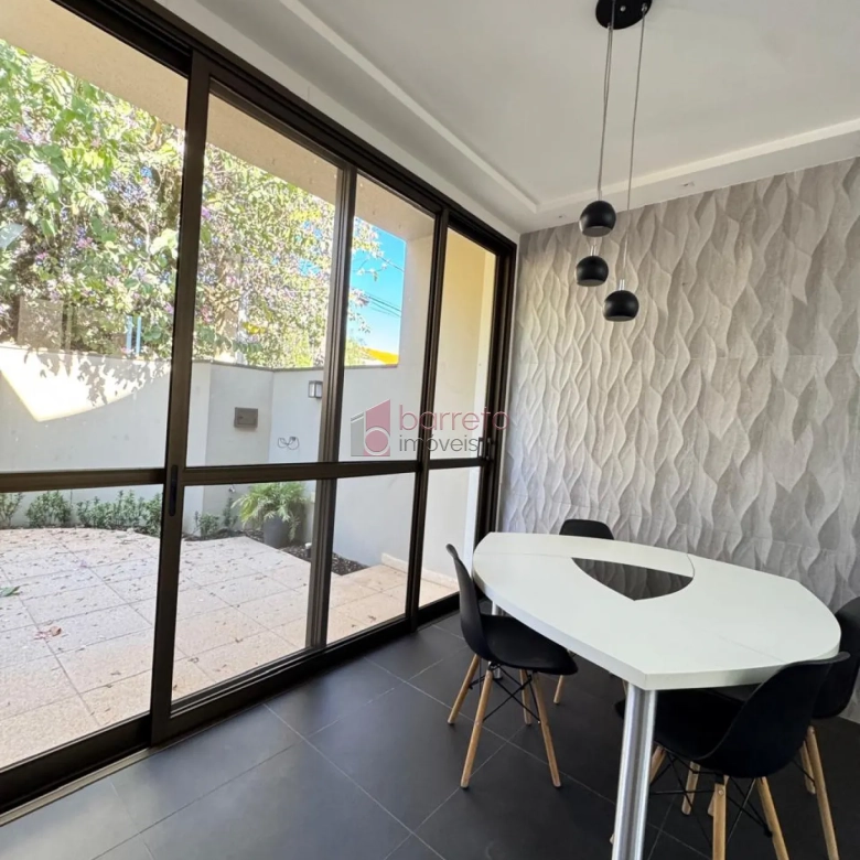 CASA À VENDA NO CONDOMÍNIO PORTAL DO PARAISO 1 – JUNDIAÍ/SP