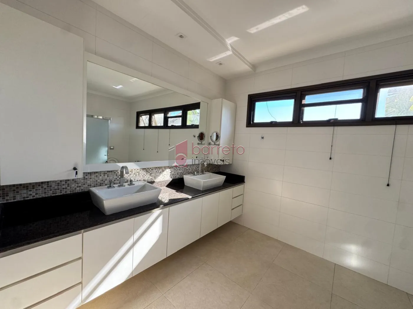 CASA À VENDA NO CONDOMÍNIO PORTAL DO PARAISO 1 – JUNDIAÍ/SP