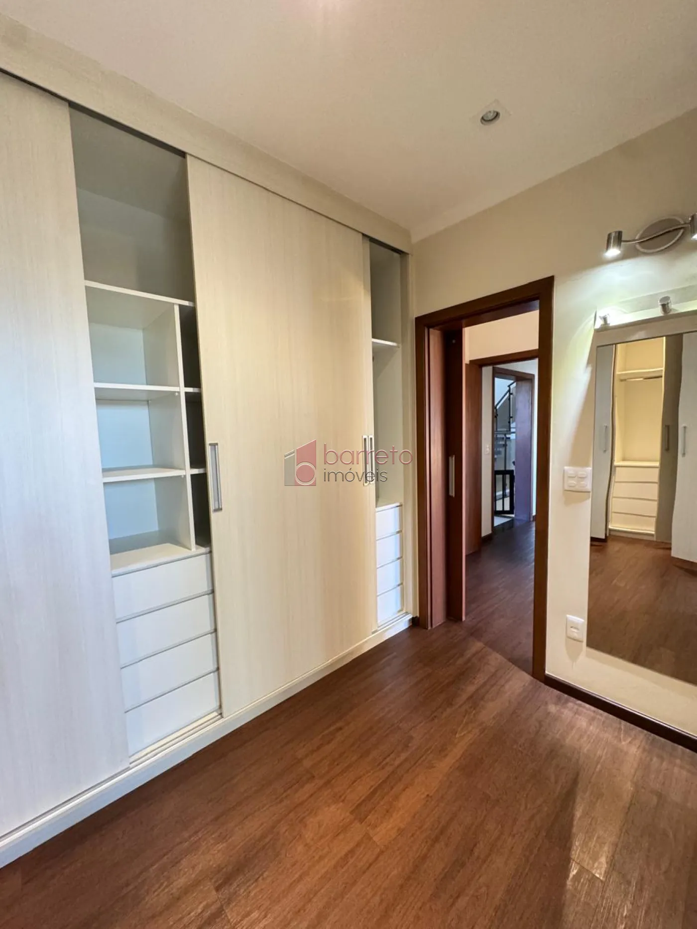 CASA À VENDA NO CONDOMÍNIO PORTAL DO PARAISO 1 – JUNDIAÍ/SP
