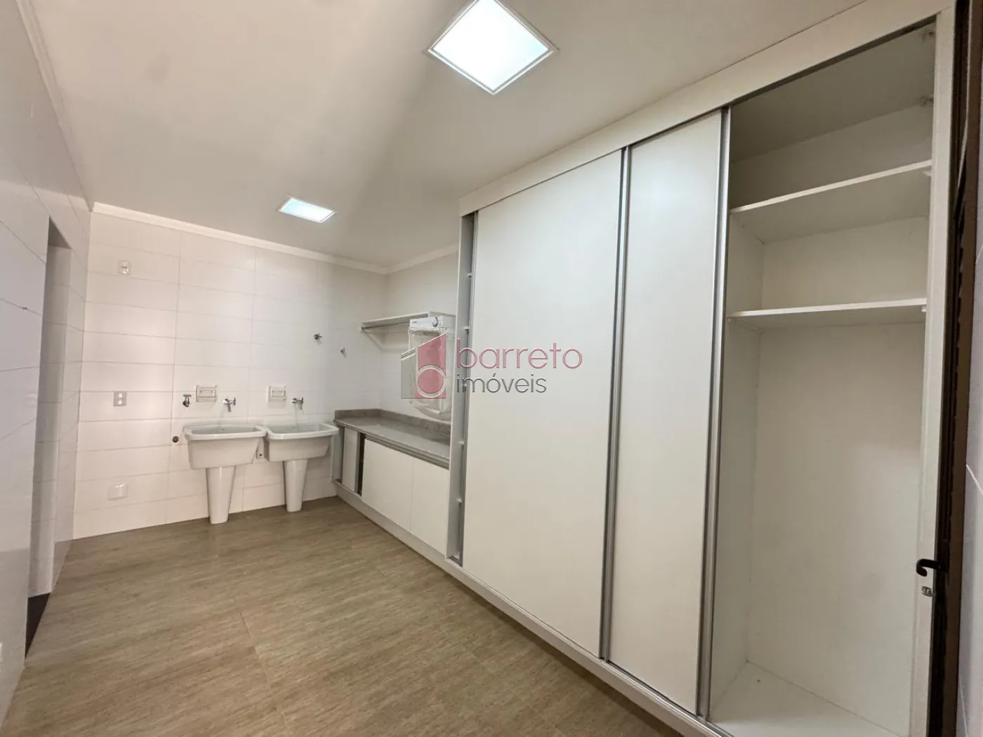 CASA À VENDA NO CONDOMÍNIO PORTAL DO PARAISO 1 – JUNDIAÍ/SP