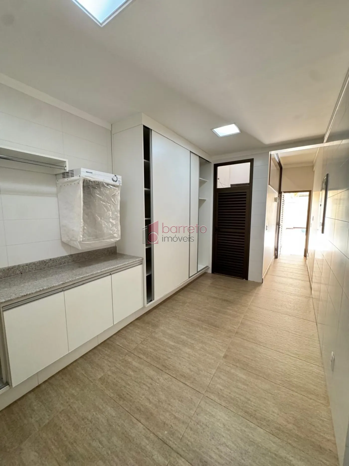 CASA À VENDA NO CONDOMÍNIO PORTAL DO PARAISO 1 – JUNDIAÍ/SP