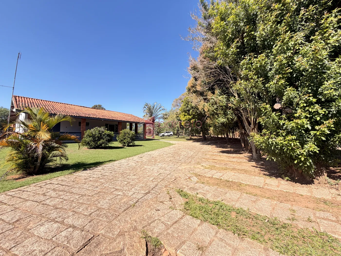 CHÁCARA À VENDA – 03 QUARTOS – VALE DOS CEBRANTES – JUNDIAÍ/SP