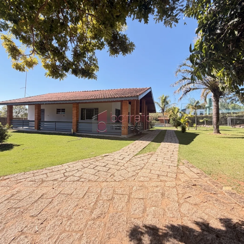 CHÁCARA À VENDA – 03 QUARTOS – VALE DOS CEBRANTES – JUNDIAÍ/SP