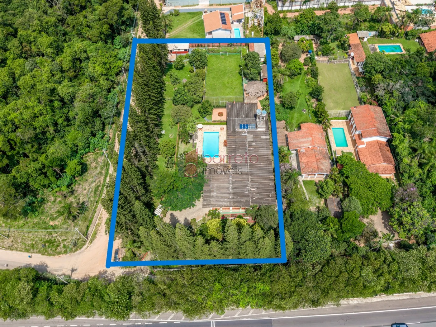 CHÁCARA MOBILIADA PARA VENDA NO VALE DOS CEBRANTES – MEDEIROS – JUNDIAÍ/SP