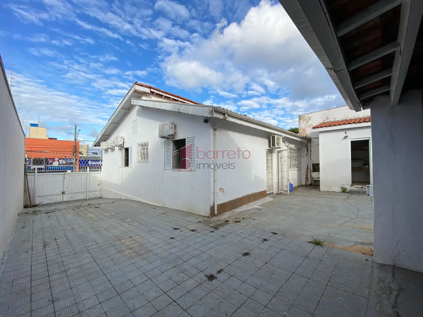 CASA COMERCIAL PARA LOCAÇÃO OU VENDA NO VILA ARENS II – JUNDIAÍ/SP