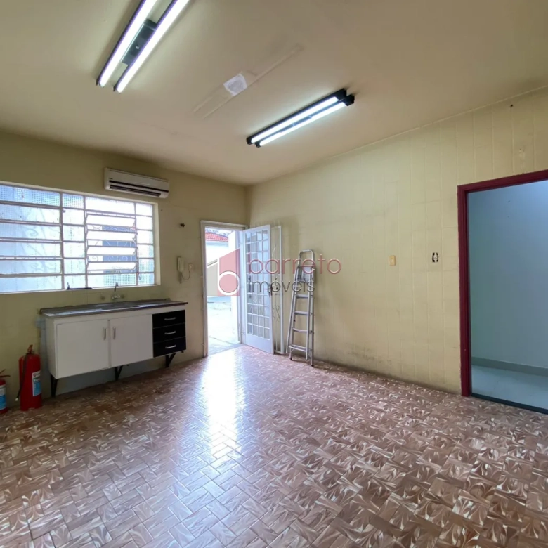 CASA COMERCIAL PARA LOCAÇÃO OU VENDA NO VILA ARENS II – JUNDIAÍ/SP