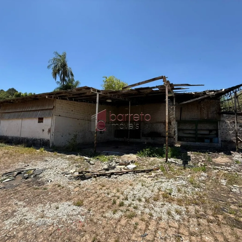 PRÉDIO COMERCIAL ESQUINA COM TERRENO À VENDA NO BAIRRO DO RETIRO EM JUNDIAÍ/SP