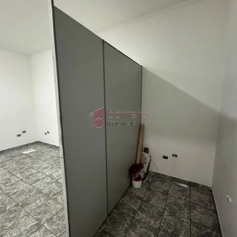PRÉDIO COMERCIAL COM LOJA + 5 SALAS À VENDA NO CENTRO – JUNDIAÍ/SP