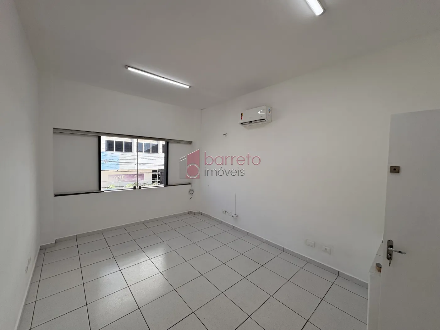 SALA COMERCIAL PARA LOCAÇÃO NO CENTRO – JUNDIAÍ/SP