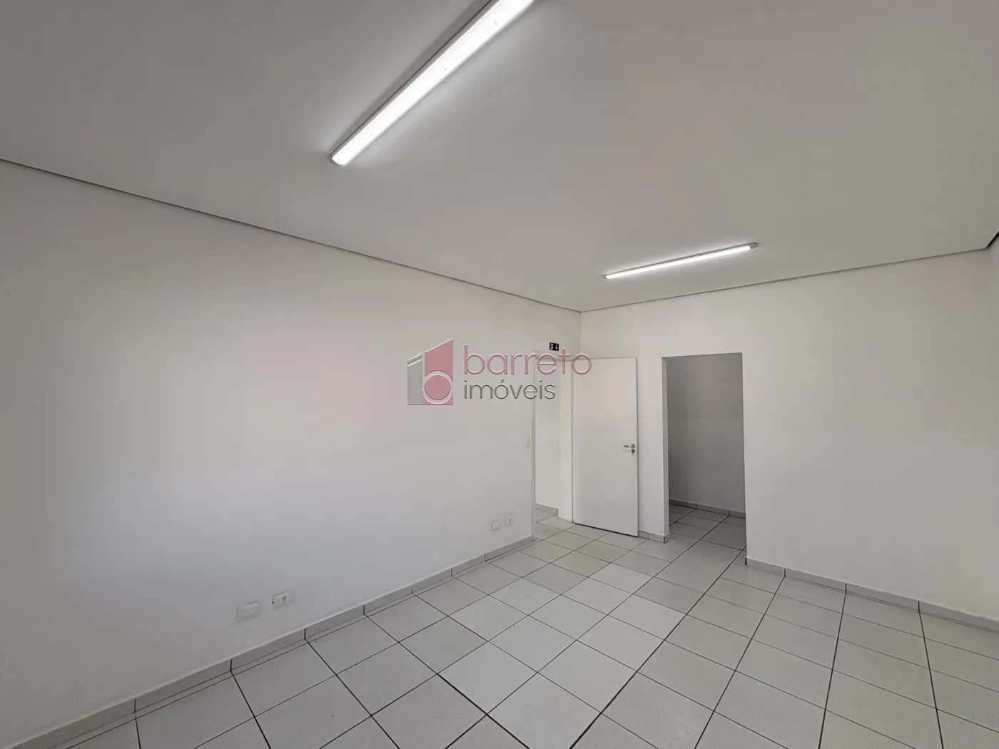 SALA COMERCIAL PARA LOCAÇÃO NO CENTRO – JUNDIAÍ/SP