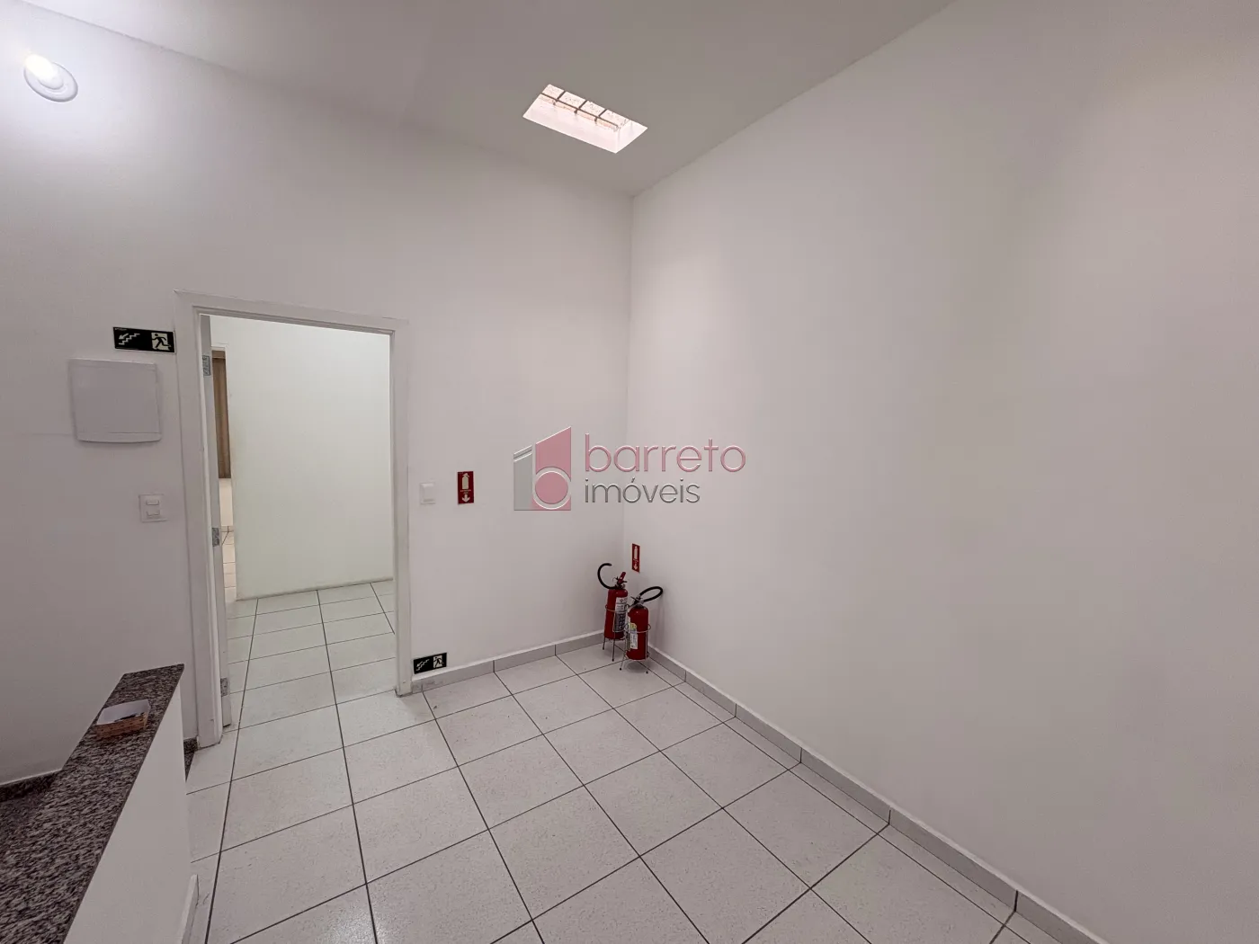 SALA COMERCIAL PARA LOCAÇÃO NO CENTRO – JUNDIAÍ/SP