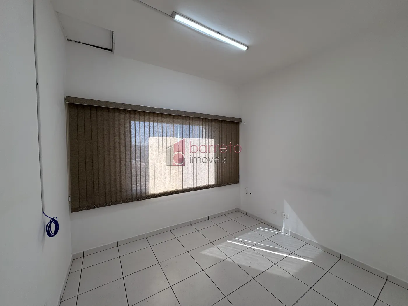 SALA COMERCIAL PARA LOCAÇÃO NO CENTRO – JUNDIAÍ/SP