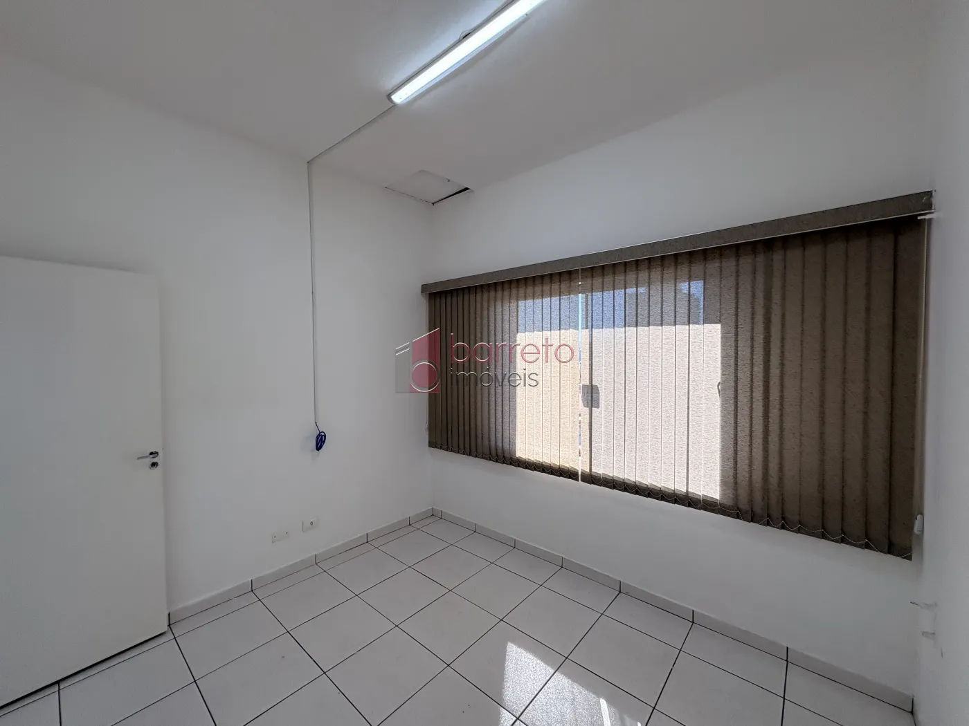 SALA COMERCIAL PARA LOCAÇÃO NO CENTRO – JUNDIAÍ/SP