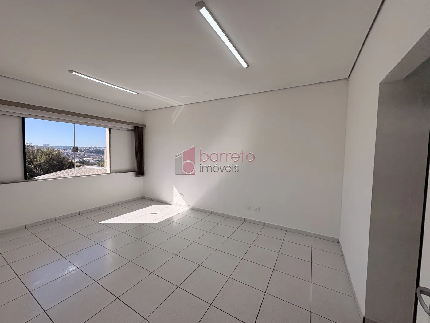 SALA COMERCIAL PARA LOCAÇÃO NO CENTRO – JUNDIAÍ/SP