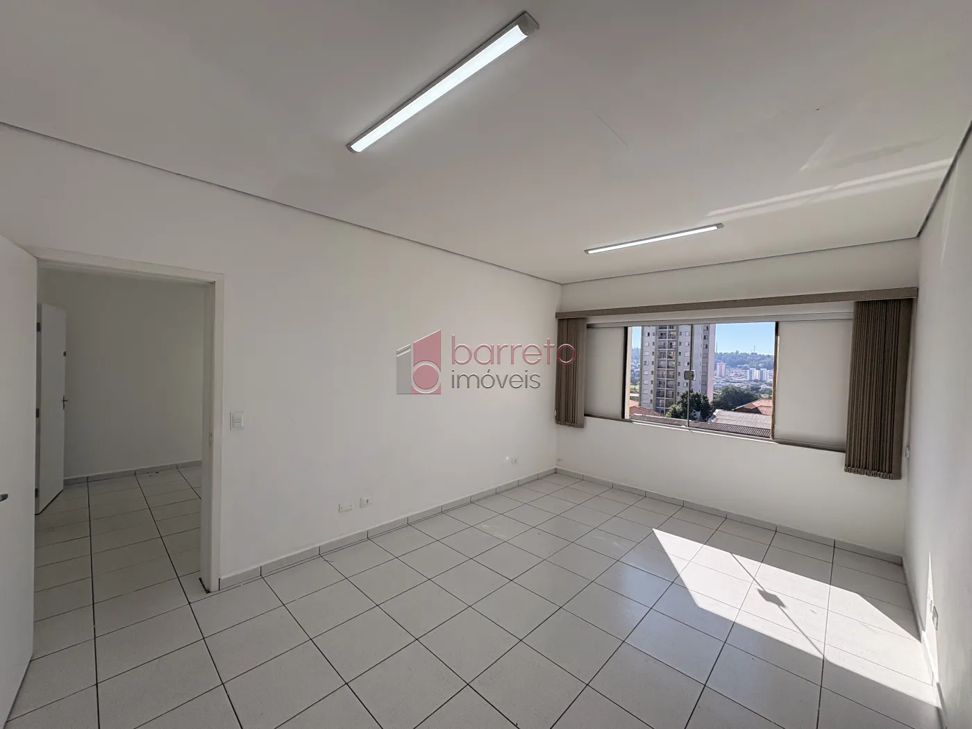 SALA COMERCIAL PARA LOCAÇÃO NO CENTRO – JUNDIAÍ/SP
