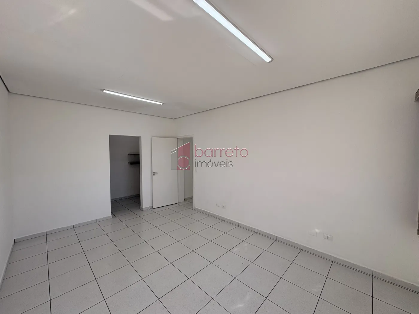 SALA COMERCIAL PARA LOCAÇÃO NO CENTRO – JUNDIAÍ/SP