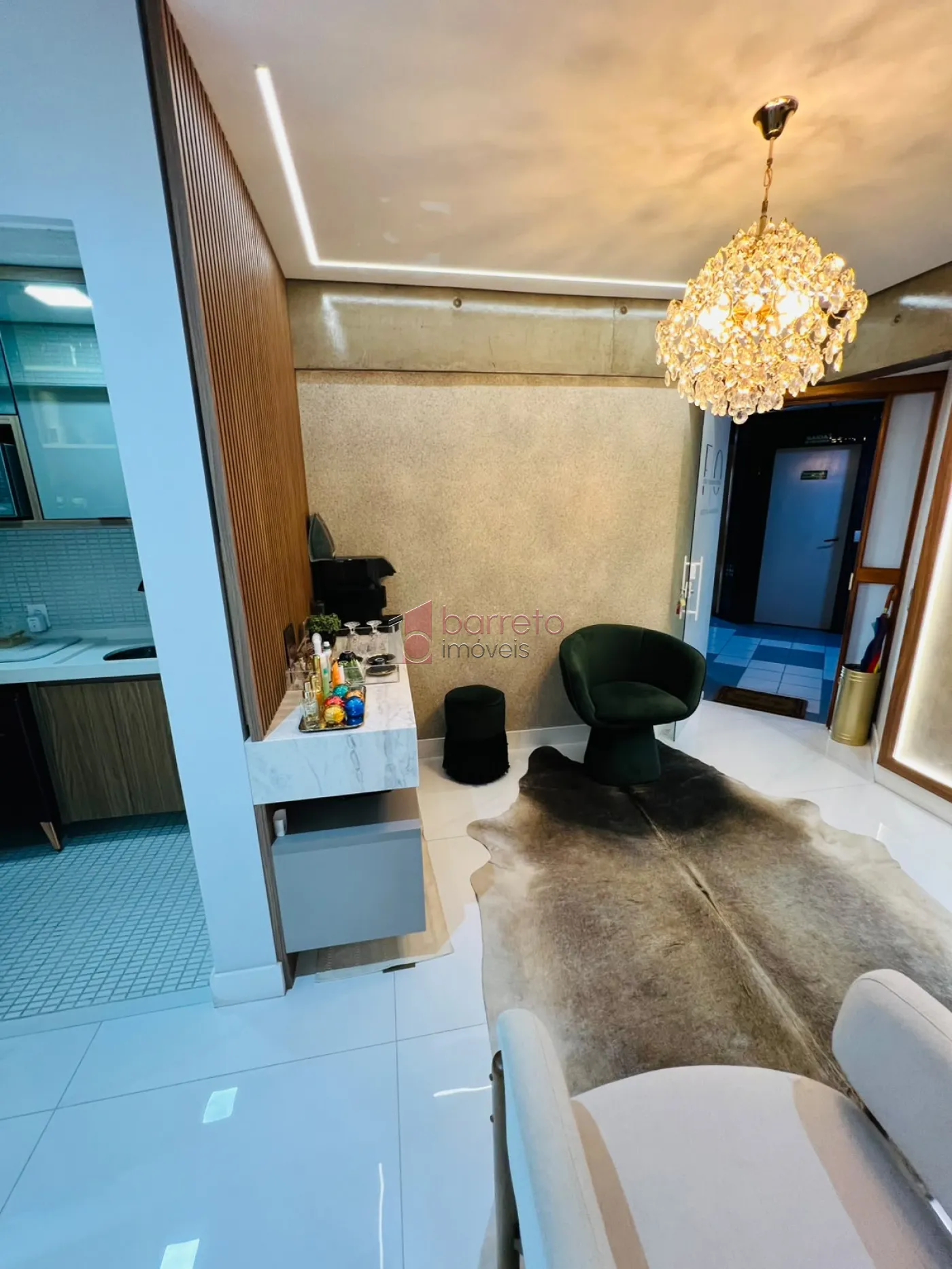 SALA COMERCIAL COM AREA COMUM COMPARTILHADA COM SALA 2 MOBILIADA PARA LOCAÇÃO NO CONDOMÍNIO NINO PLAZA – JUNDIAÍ/SP