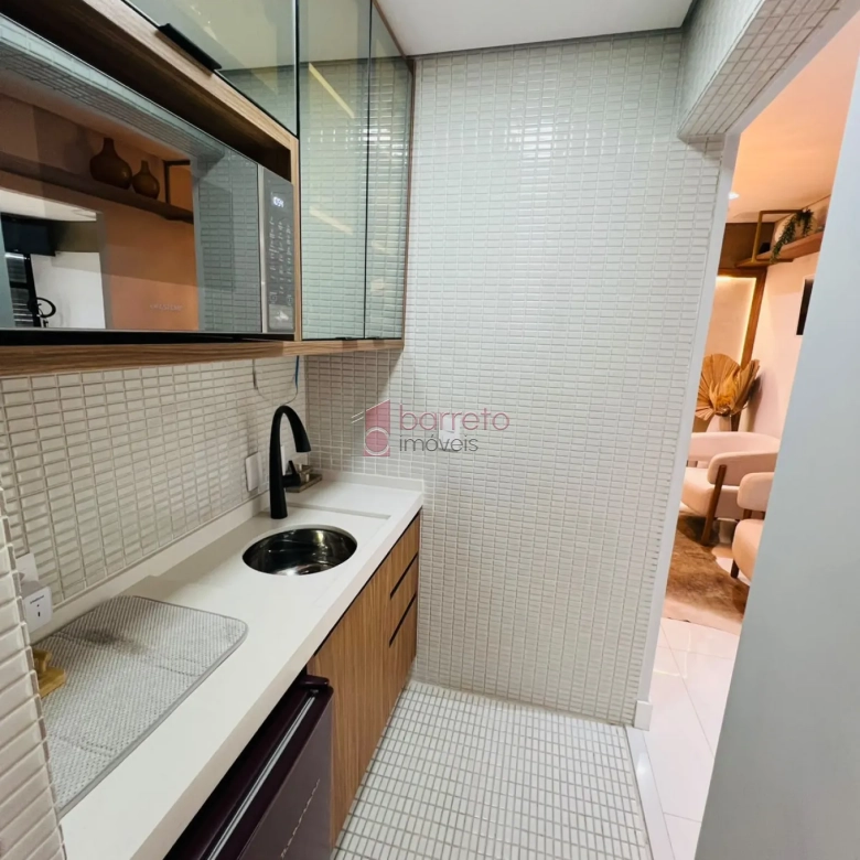 SALA COMERCIAL COM AREA COMUM COMPARTILHADA COM SALA 2 MOBILIADA PARA LOCAÇÃO NO CONDOMÍNIO NINO PLAZA – JUNDIAÍ/SP
