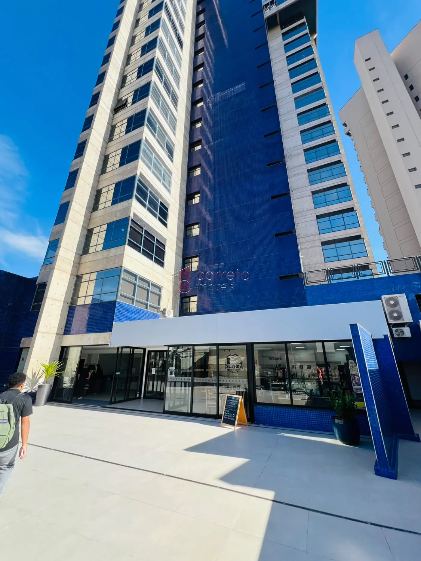 SALA COMERCIAL COM AREA COMUM COMPARTILHADA COM SALA 2 MOBILIADA PARA LOCAÇÃO NO CONDOMÍNIO NINO PLAZA – JUNDIAÍ/SP