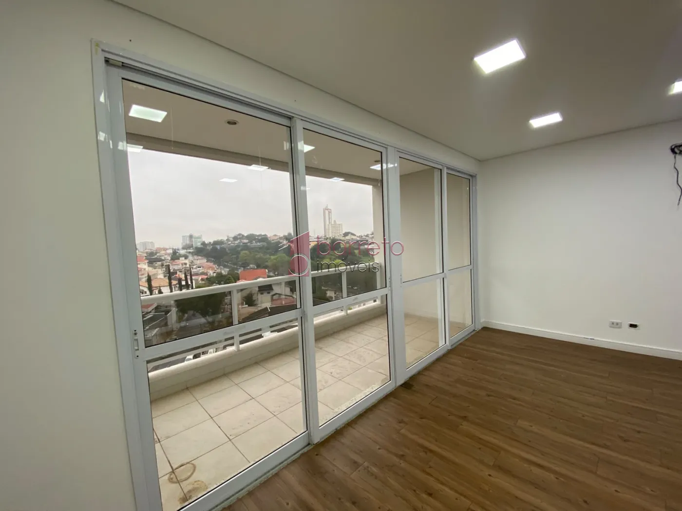 SALA COMERCIAL PARA LOCAÇÃO NO EDIFÍCIO NINE OFFICE BOUTIQUE – JUNDIAÍ/SP