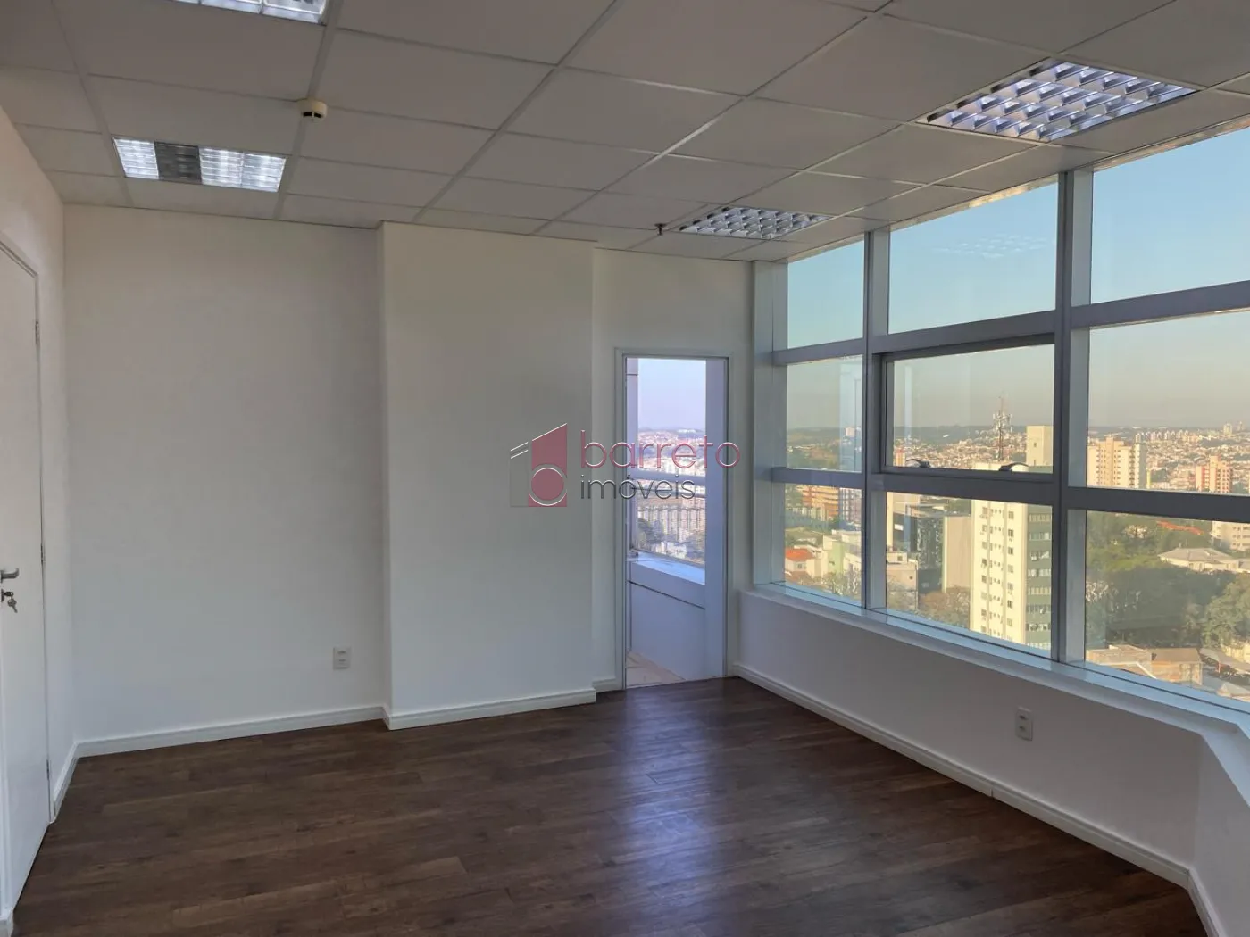 SALA COMERCIAL À VENDA NO CONDOMÍNIO GOLDEN OFFICE – JUNDIAÍ/SP