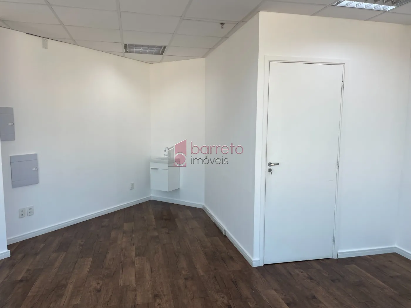 SALA COMERCIAL À VENDA NO CONDOMÍNIO GOLDEN OFFICE – JUNDIAÍ/SP